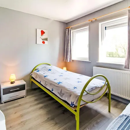 Vakantiehuis House With Sauna In Quiet Area Beautiful Terrace