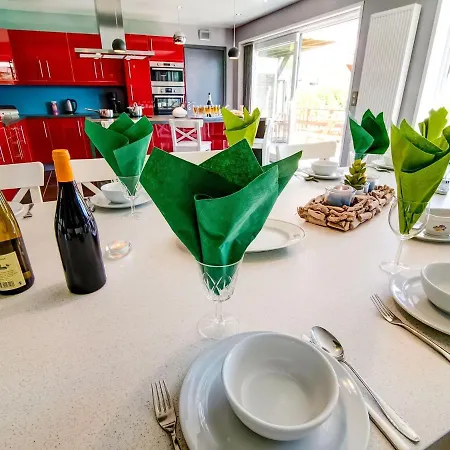 House With Sauna In Quiet Area Beautiful Terrace Vakantiehuis *