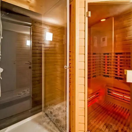 House With Sauna And Terrace *