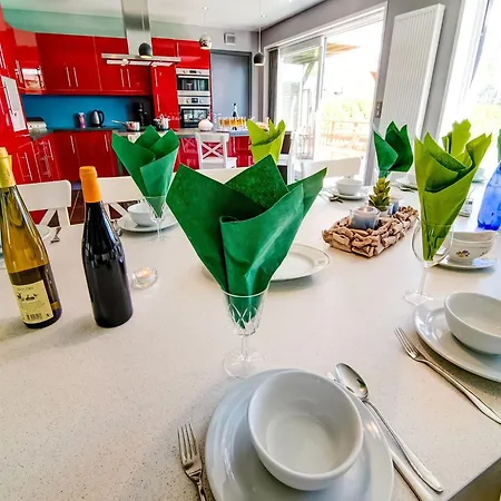 Casa de Férias House With Sauna And Terrace