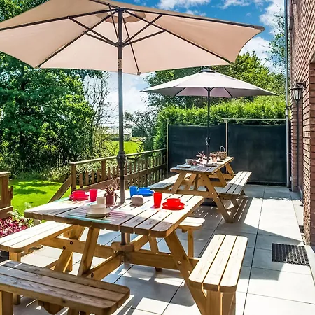 Casa de Férias House With Sauna And Terrace *